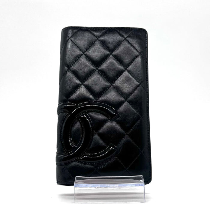 Portefeuille Cambon en cuir matelassé noir et cuir lisse rose