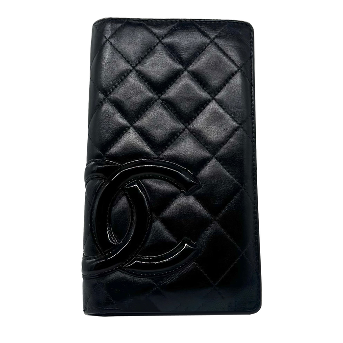Portefeuille Cambon Chanel en cuir matelassé noir, face avec le CC