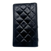 Portefeuille Cambon Chanel en cuir matelassé noir, vue de dos